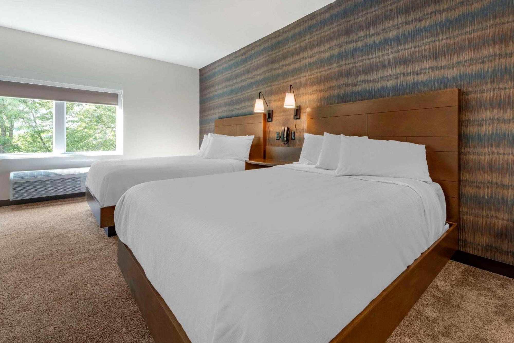 The Cranberry, Ascend Hotel Collection Morgantown Exterior photo